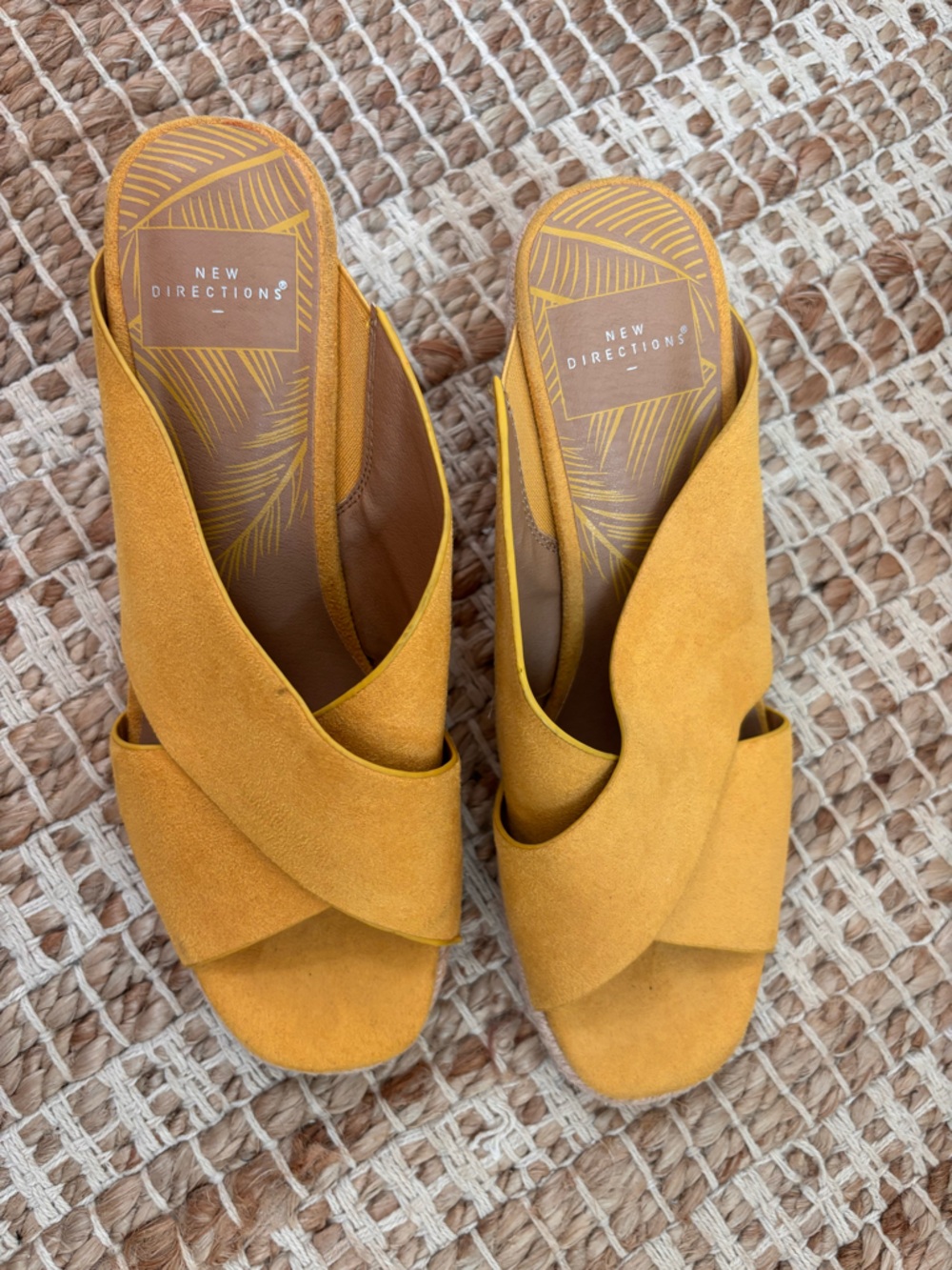 New Directions Klory Yellow Wedges 8